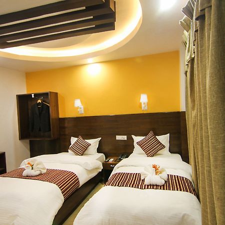 Hotel Lakeside Pokhara Exterior photo