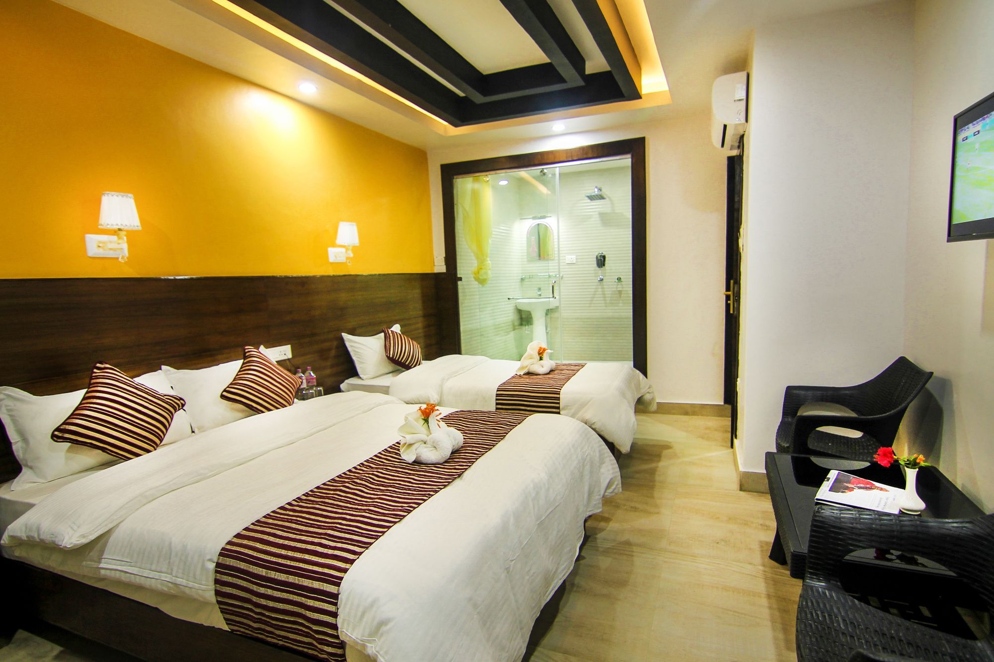 Hotel Lakeside Pokhara Exterior photo