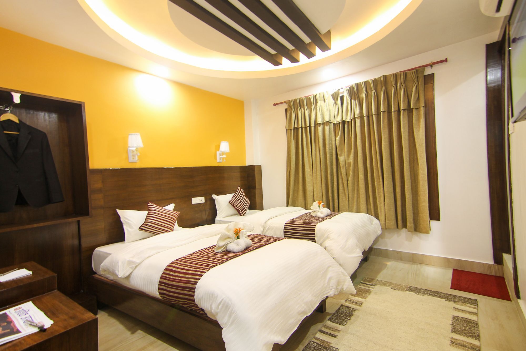 Hotel Lakeside Pokhara Exterior photo